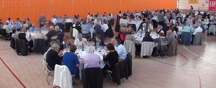El pavelló municipal durant la 16a Festa de la gent gran de Vilablareix.