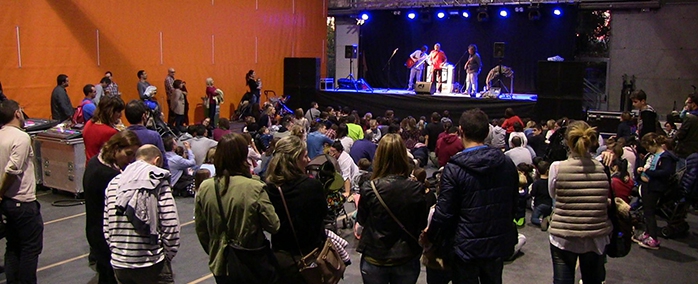 L'espectacle infantil celebrat al pavelló municipal per Sant Menna.