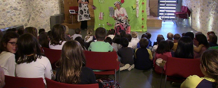 Un espectacle infantil celebrat durant al Setmana Cultural a Vilablareix.