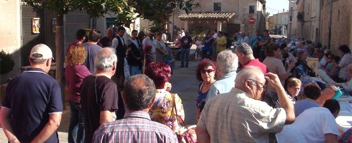 Inauguración de la 8ª Fira de tardor a la plaça del Perelló a Vilablareix.