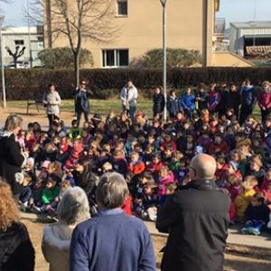 Un dels moments de la celebració a la plaça de la Pau de Vilablareix.