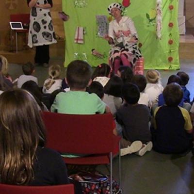 Un espectacle infantil celebrat durant al Setmana Cultural a Vilablareix.